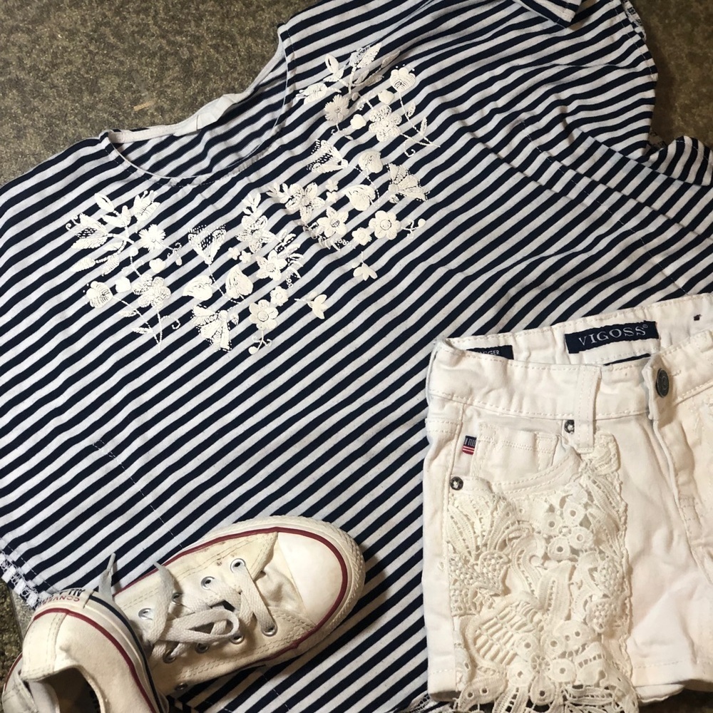 H & M blue stripe shirt 6-8
